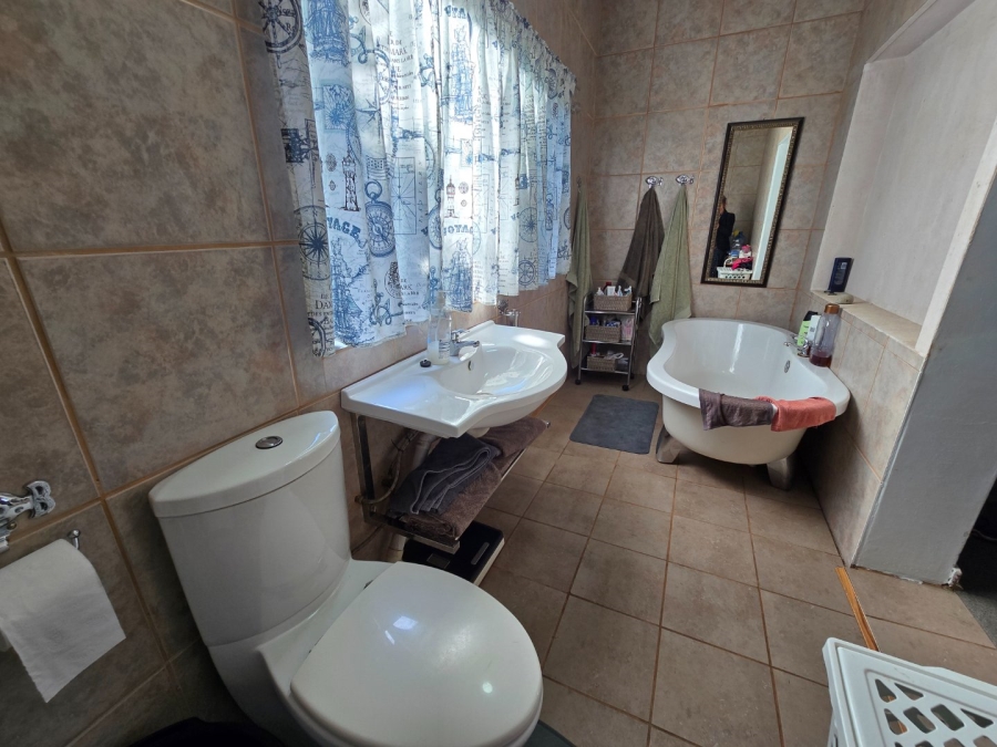 4 Bedroom Property for Sale in Dan Pienaar Free State